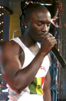 akon lonely*